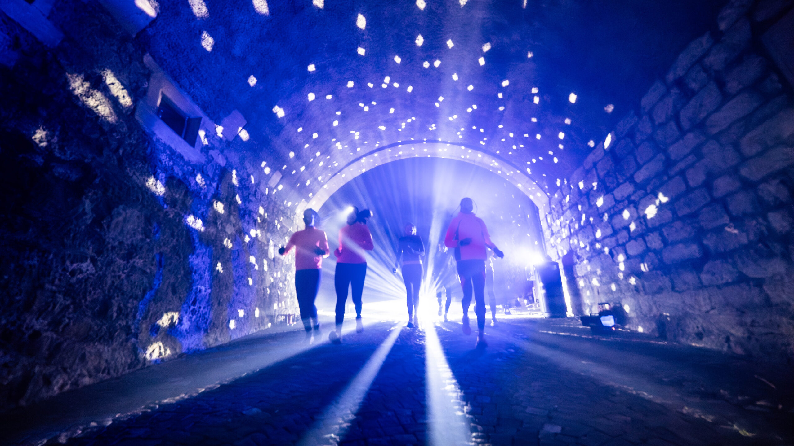 1000LightsRun-16_9